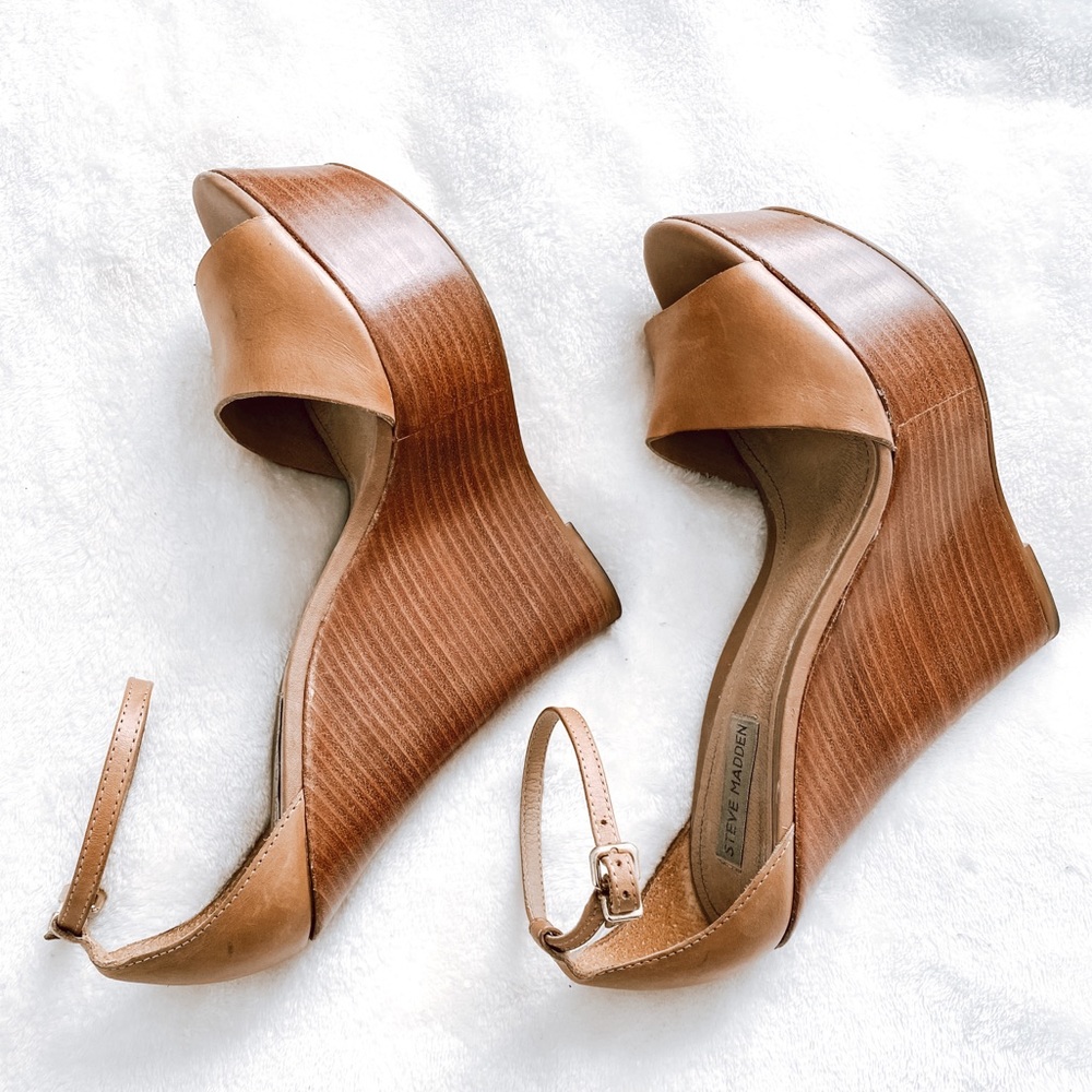 Steve Madden Wedges Size 8.5